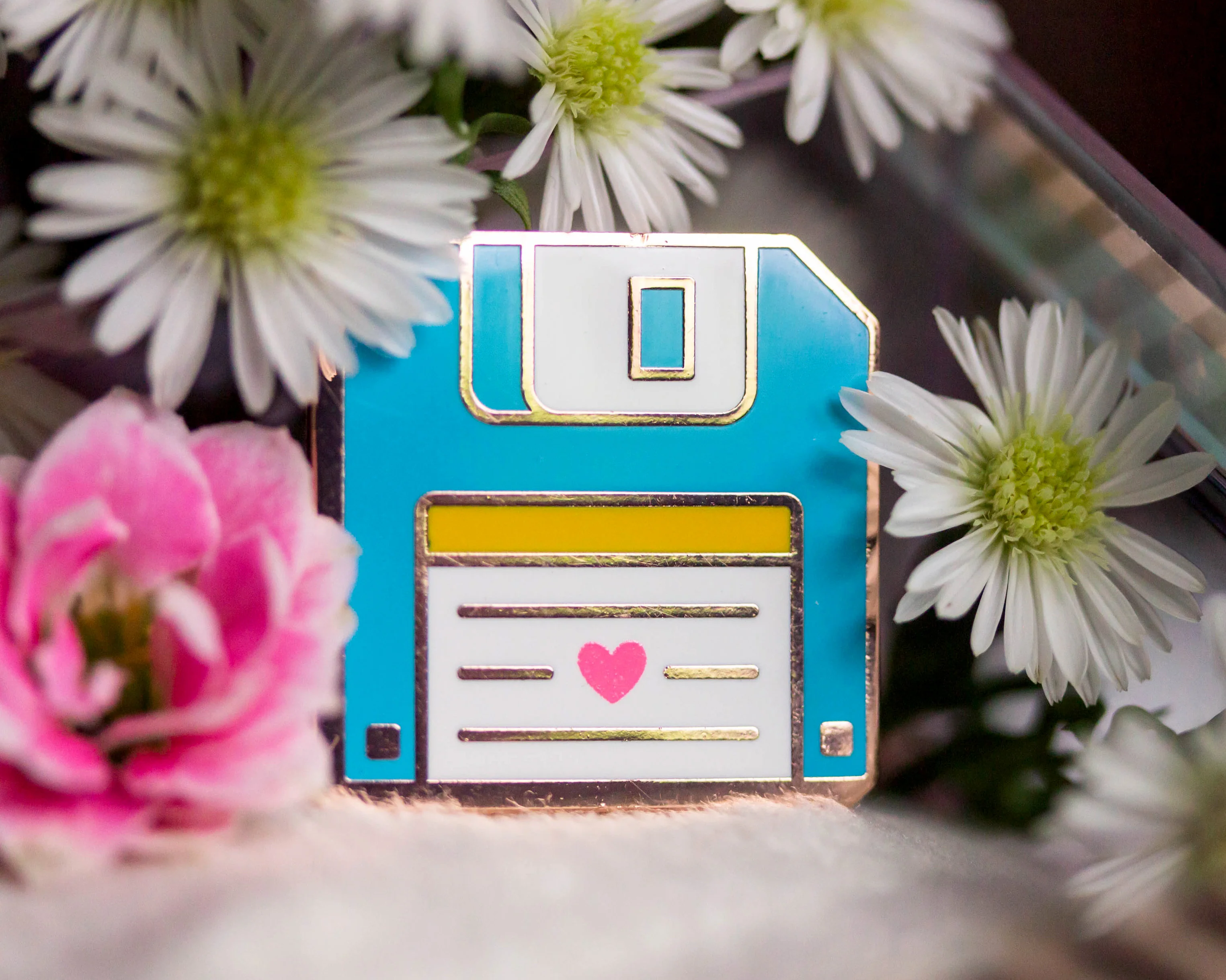 Floppy Disk Retro Enamel Pin - Image 4
